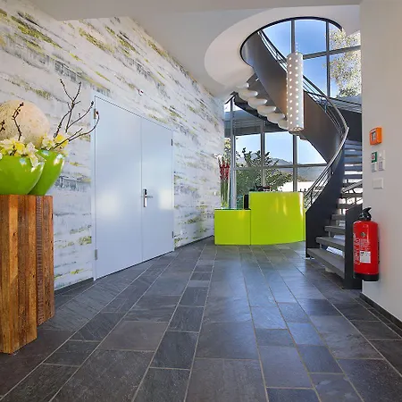 מלון Restaurant Rhy